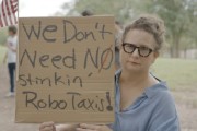 安顺特斯拉在得州奥斯汀遭遇抗议活动：反对马斯克Robotaxi计划
